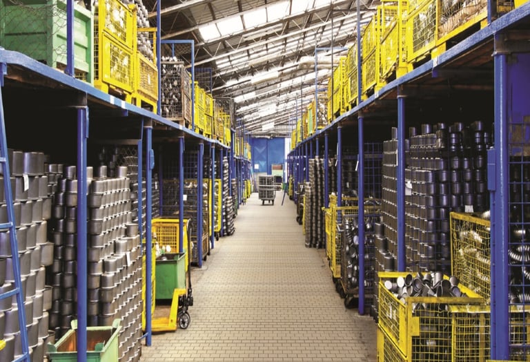 Avalúo de bodegas industriales y comerciales basado en tamaño y ubicación