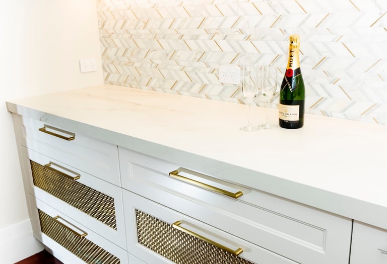 Kitchen scullery