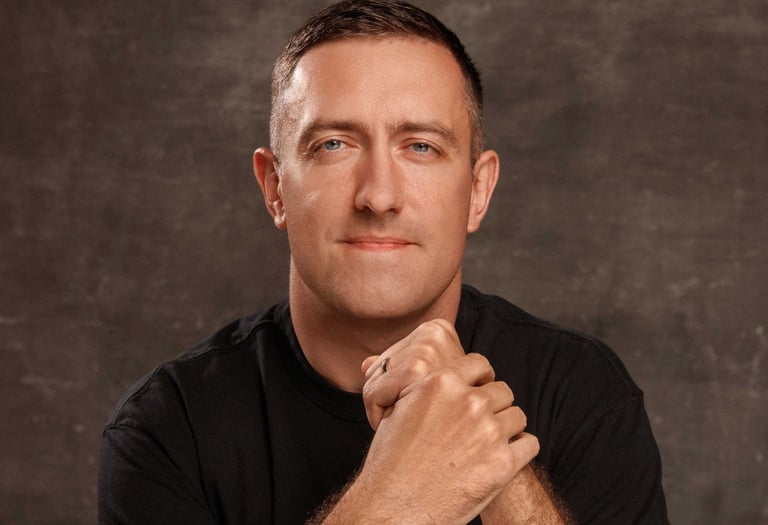 Profesionalūs verslo, linkedin portretai Vilniuje Kaune, dalykinė fotografija, asmeninis įvaizdis studijoje, darbo vietoje