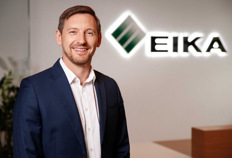 Profesionalūs verslo, linkedin portretai Vilniuje Kaune, dalykinė fotografija, asmeninis įvaizdis studijoje, darbo vietoje