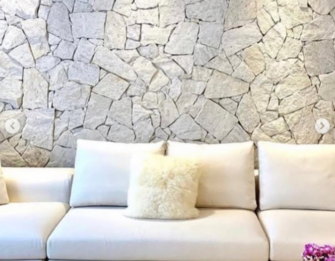 pedra madeira caco branca para parede interna e externa. Rústico elegante alto padrão. pedra linda 