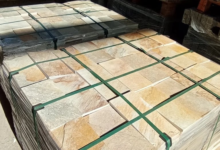 pedra são tomé serrada amarela em palete direto da pedreira jazida própria melhor preço linda