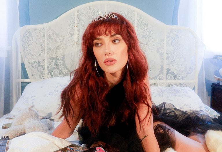 Olivia O’Brien, everywhere i go, there i am