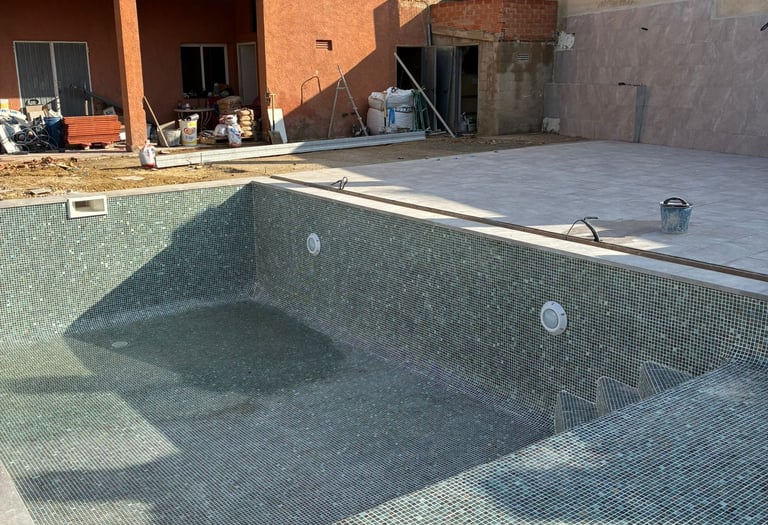Reforma de terraza y piscina de obra