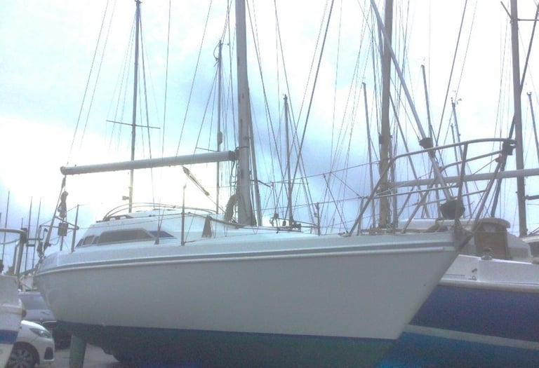 Yacht survey on the south coast of England