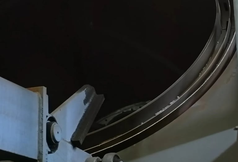 Sand blasting process to clean cast iron surface after molding