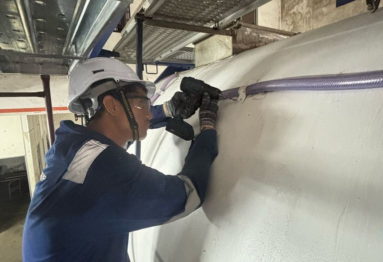 External pipe fitting during ISO tank refurbishment work