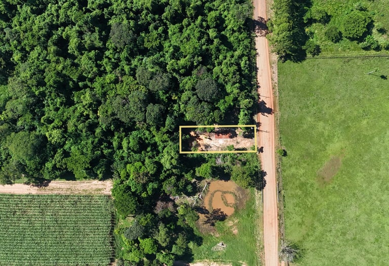 Kleines Grundstück mit Infrastruktur und guter Anbindung in Colonia Independencia, Paraguay
