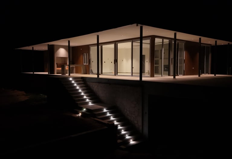 Moderne Villa mit großen Terrassen in Colonia Independencia, Planta Urbana