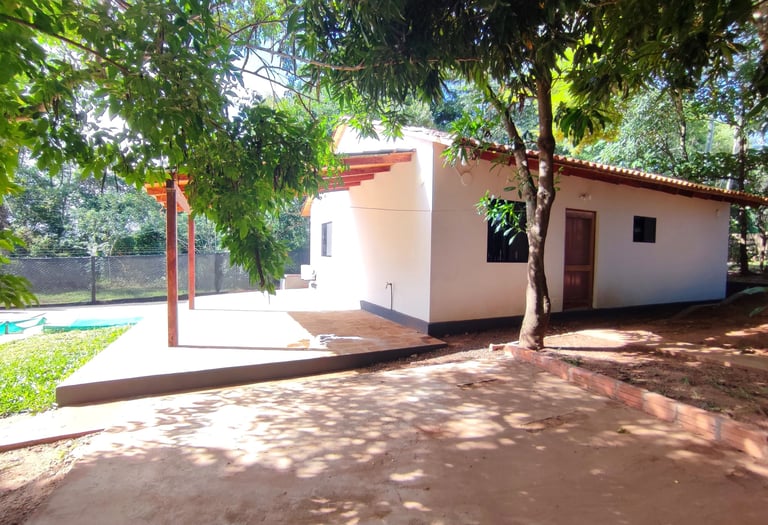 Wohnhaus mit drei Schlafzimmern zur Miete zentral in Independencia / Planta Urbana