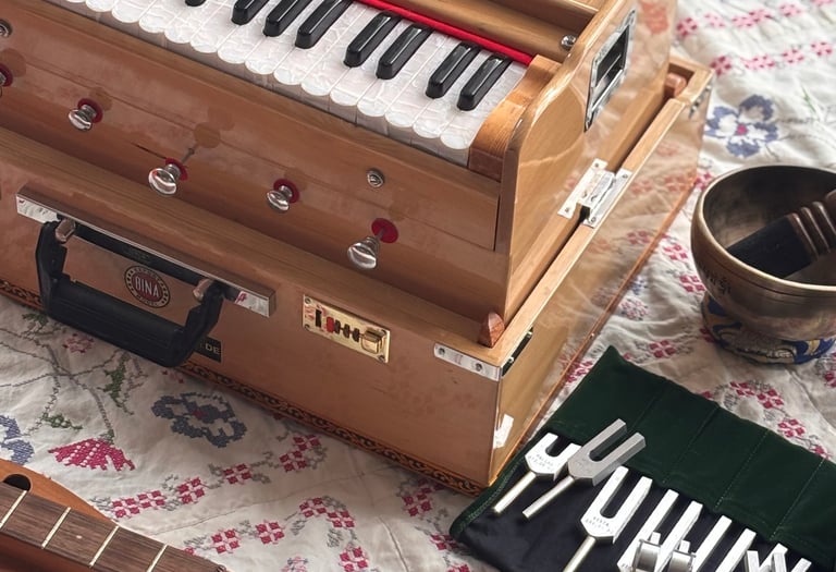 sound bath voyage sonore relaxation sonore bols tibétain