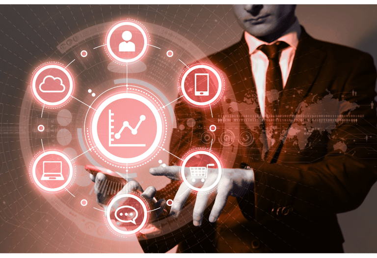 Um homem segurando um celular e clicando em um painel virtual com ícones representando a empresa.