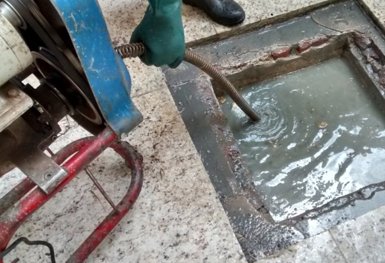 desentupimento de caixa de gordura