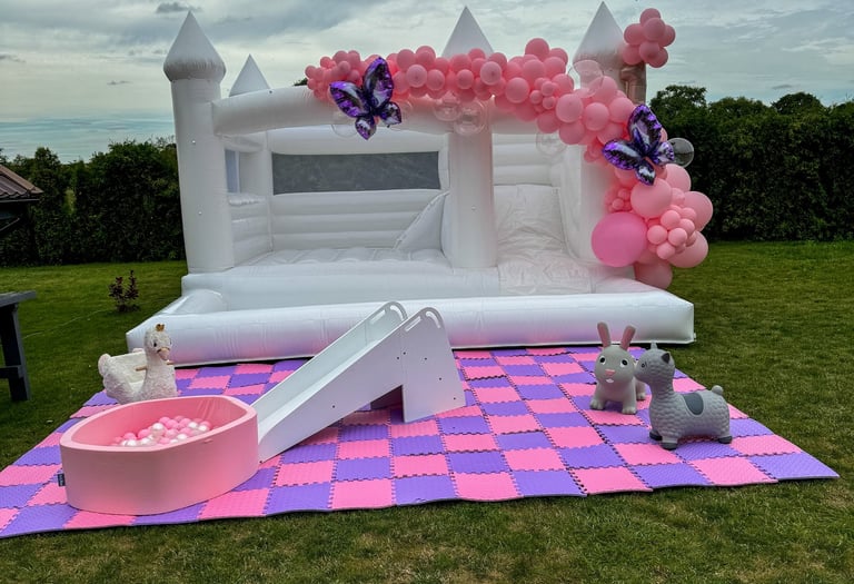 Baltas batutas pilis nuomai gimtadienis, vestuvės, krikštynos ir kitos šventės