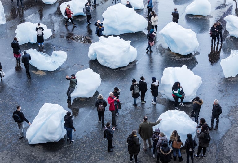 Olafur Eliasson – Ice Watch, 2014, Bankside, outside Tate Modern, London, 2018, photo: Justin Sutcli
