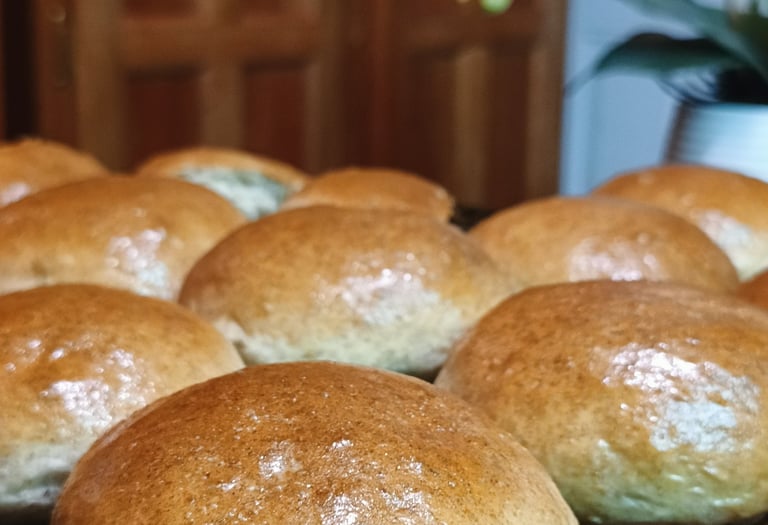 Hearty whole wheat buns