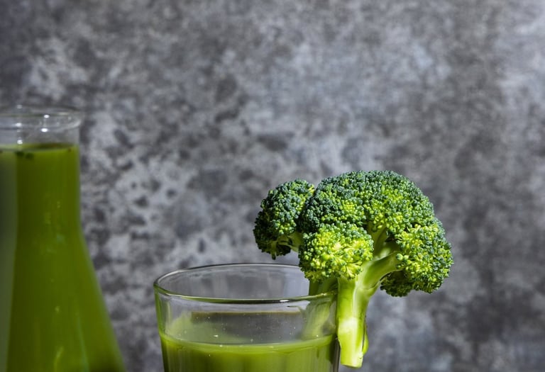 Plant-based nutritionally-dense, allergen-free protein and fibre smoothie