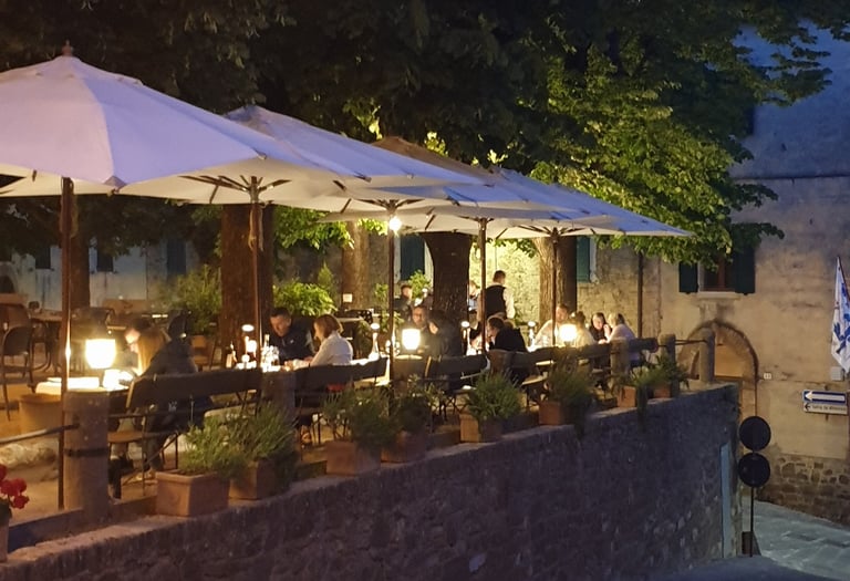L'atmosfera magica del Giardino illuminato di notte - The magical atmosphere of Il Giardino illumina