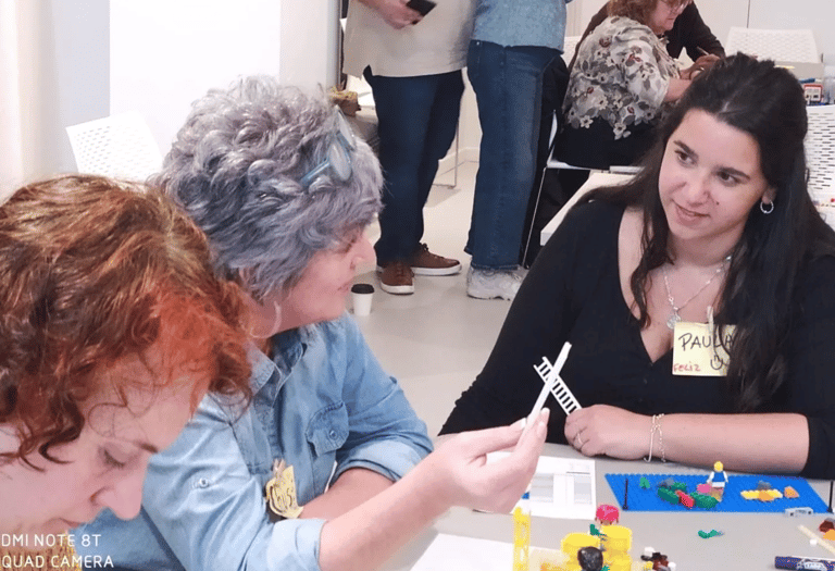 Facilitadora Paula Gay Luberti