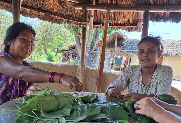 confection de petits bols éphémères en feuilles