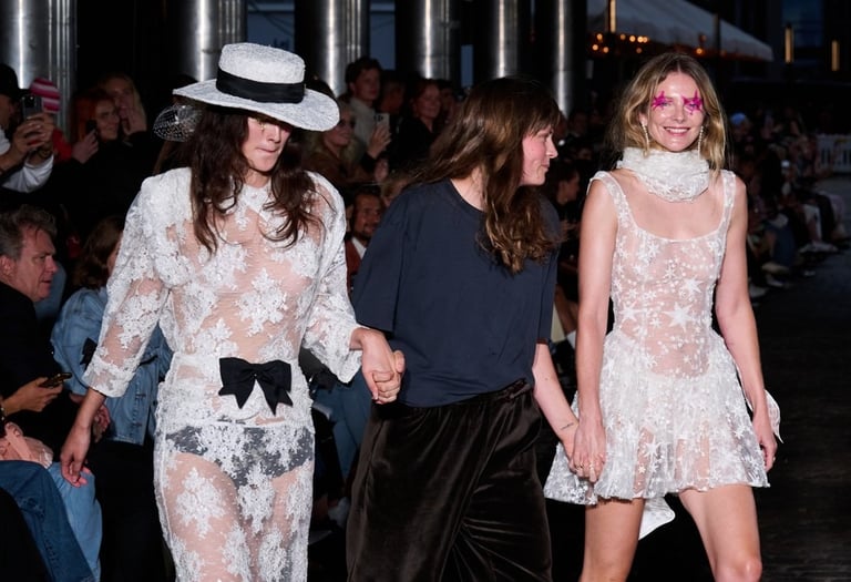 CPHFW SS26 - desfile de Caro Editions