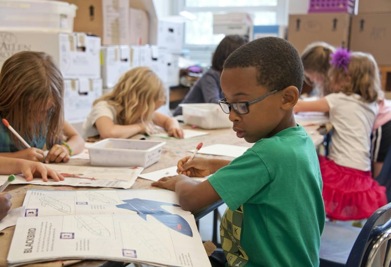 Photographie d'un enfant participant à un atelier de Camille Poli