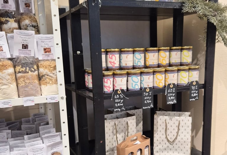 exposition de pâtes à tartiner à la galerie des métiers