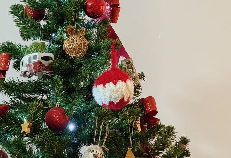 patron crochet bola arbol navidad