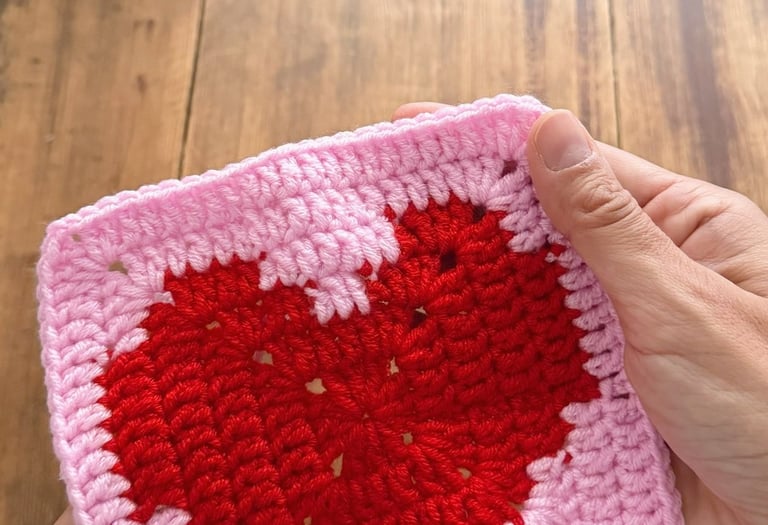Patron crochet granny square corazón