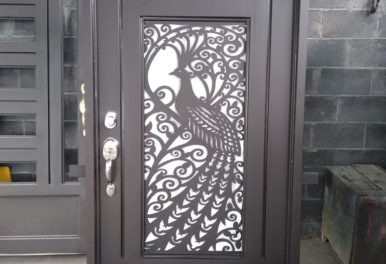Puertas de herrería modernas con diseño personalizado