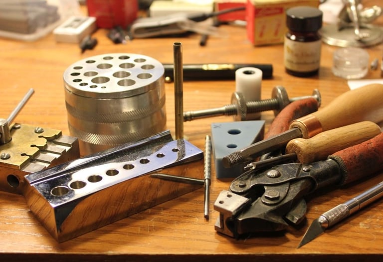 Modern and Vintage fountain pens restoration