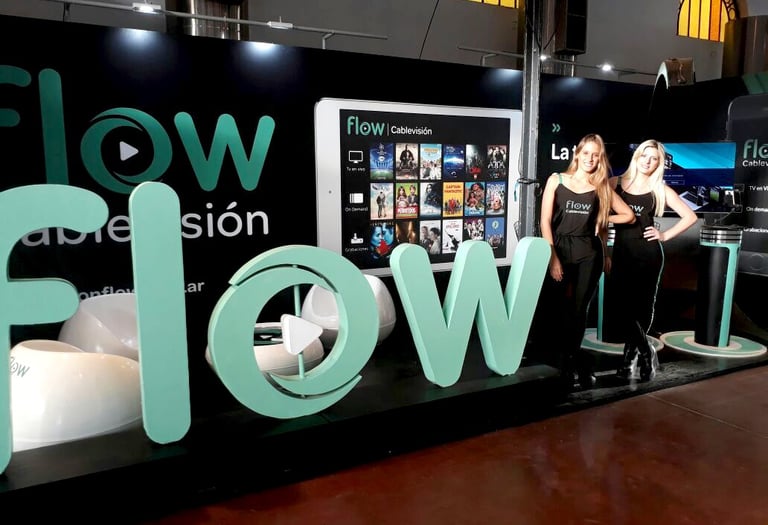 cartel corporeo  stand flow la rural 