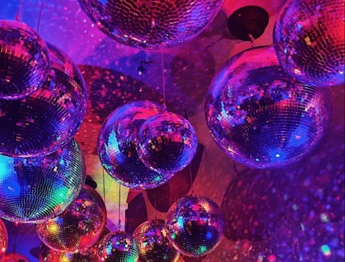 soirée : réservez un VTC ou un taxi du grand besançon