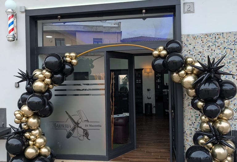allestimento di un negozio nuova apertura con insegna e vetrofania