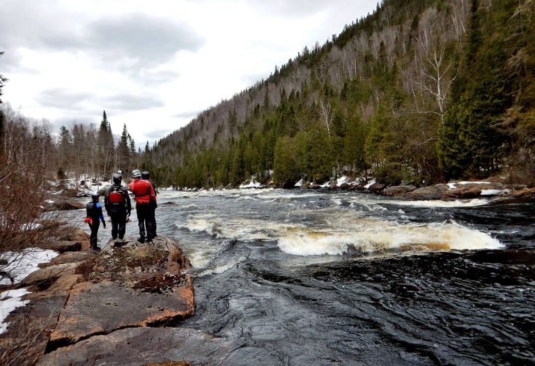 Formation de canot eau vive