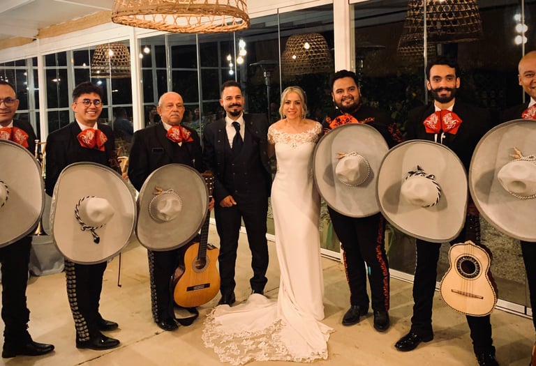 Mariachi Sentimiento Mexicano. Nuestro mariachi aporta elegancia, emoción a las bodas 