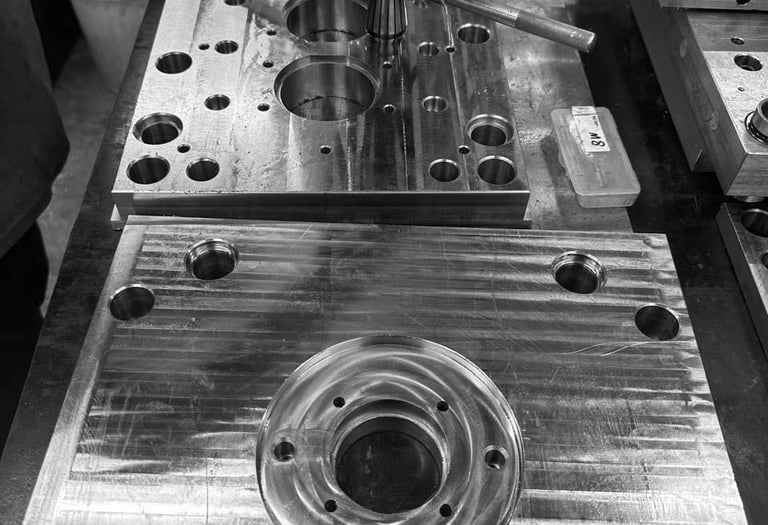 mantenimiento y reparación de moldes industriales