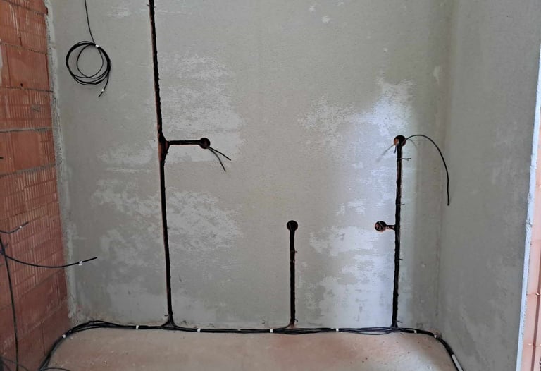 drážky pro elektro instalace