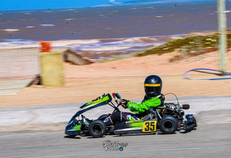 Hugo Hernández piloto de karting en Uruguay. Patrocinadores Campeonato Nacional