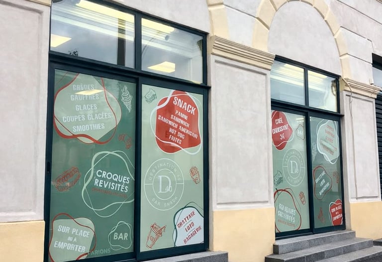 Conception et impression d'une vitrine de magasin Narbonne