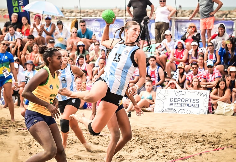 2024 BEACH MDQ EMMA ARGENTINA AMERICA