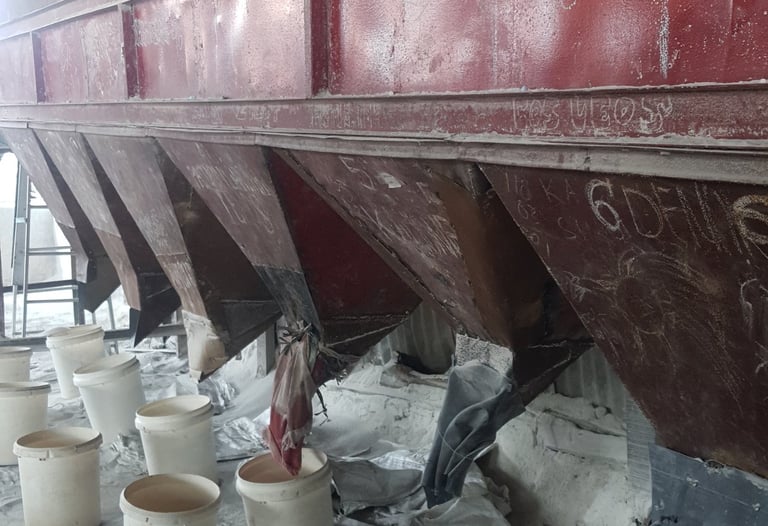 Mesin pengayak pasir silika