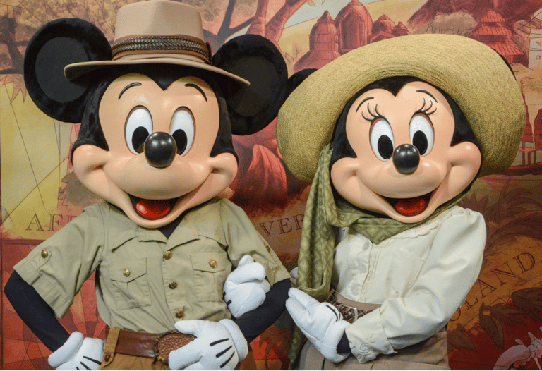 Conoce a tus amigos favoritos de Disney en Adventurers Outpost