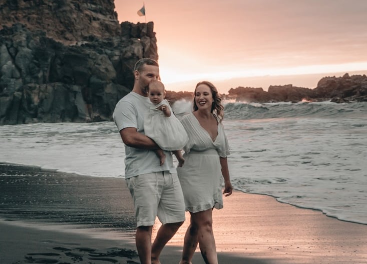 fotografía de familia al atardecer