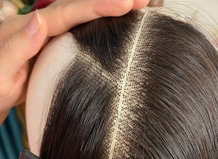 The denser and smaller the knots, the more natural and beautiful the hair looks
