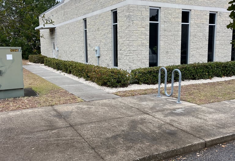 Commercial grounds maintenance