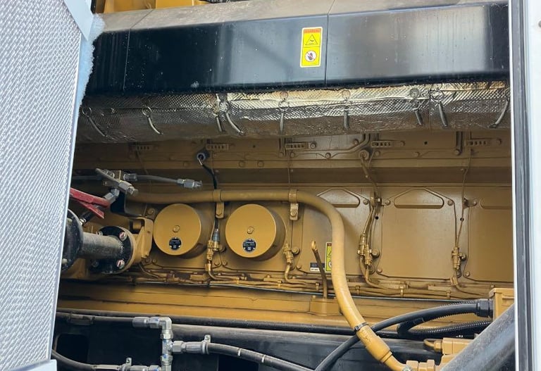 Caterpillar G3520, 2.5 MW, 13.8 kV, 60 Hz Natural gas