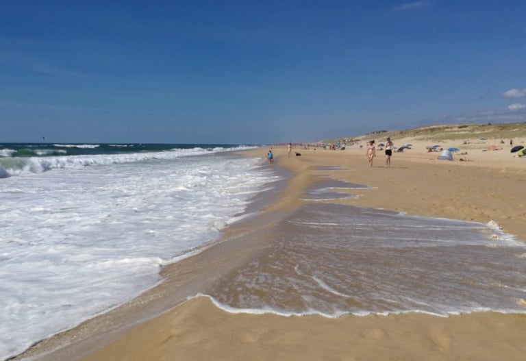 plage de Parentis la Landaise a proximité de vieux boucau dans les Landes