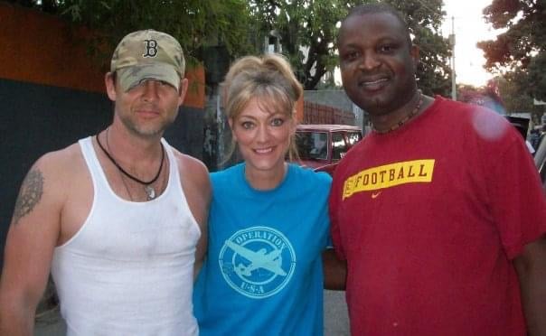 Angie Crouch with volunteers in Haiti after earthquake