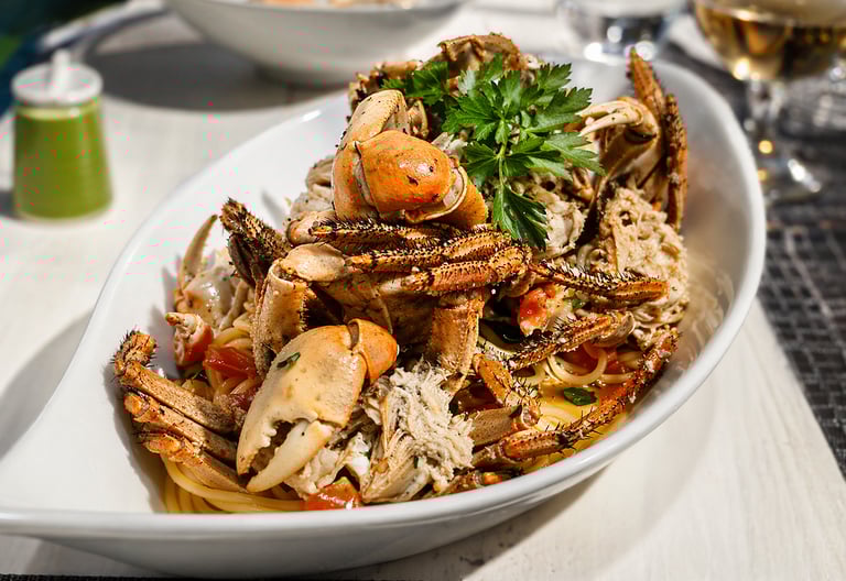 Pasta al granchio fresco a Maio Capo Verde ristorante Big Game Maio cucina locale e italiana